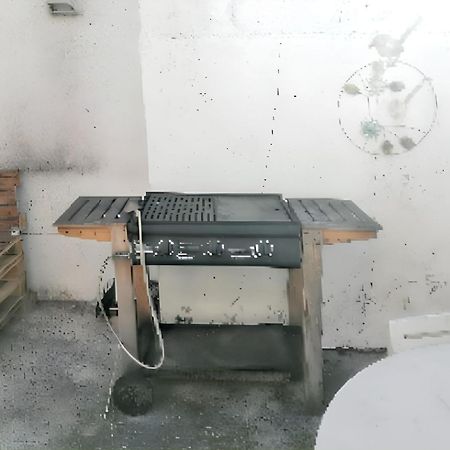 Appartement Charmant A Avignon 50 M² Terrasse Privee Exterior foto