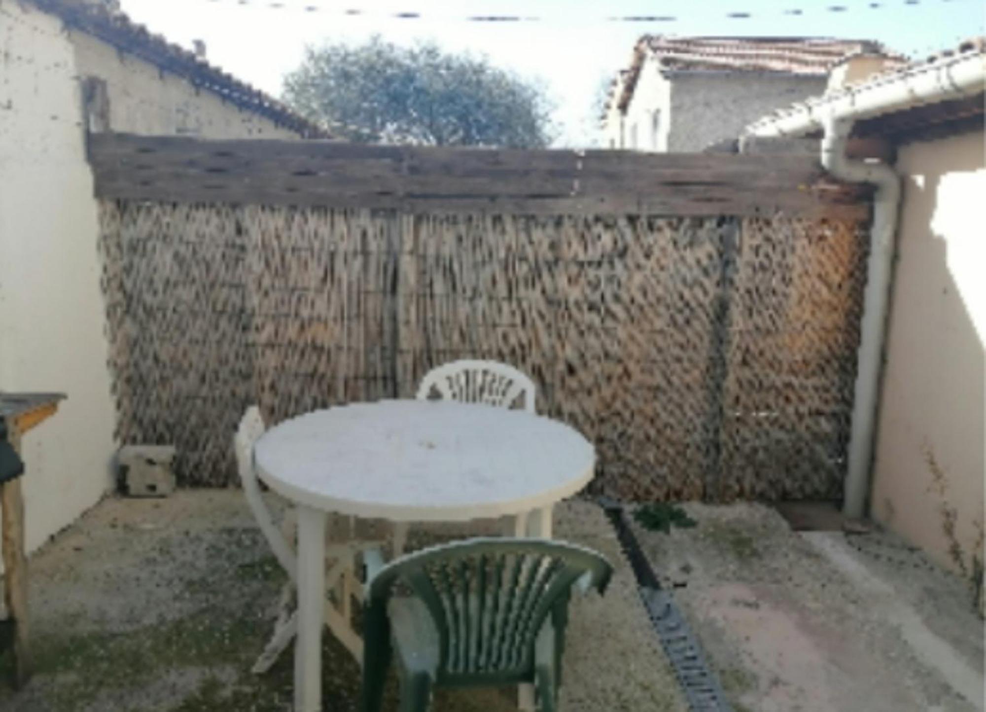 Appartement Charmant A Avignon 50 M² Terrasse Privee Exterior foto